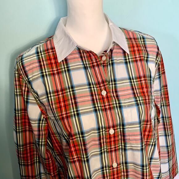 J. Crew Classic Fit Poplin Button Down in Snowy Tartan Plaid Size 8 - Picture 3 of 9